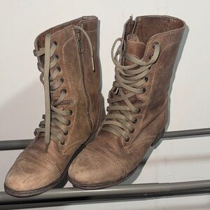 Zigi Soho Brown Combat Boots with Green Laces